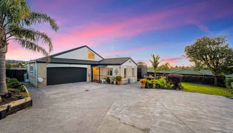 11 Courtvale Place, Flat Bush