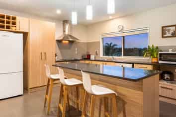 8 Bob Craig Place, Pukekohe