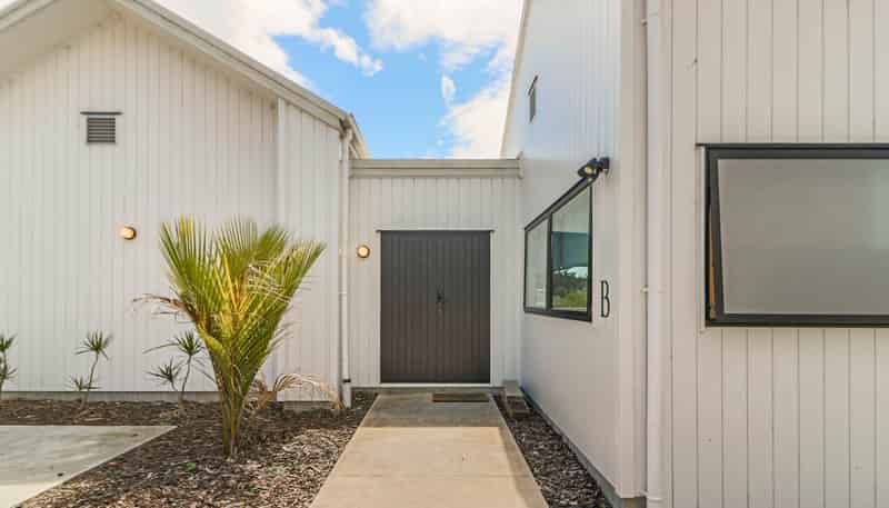 12&12A Blanc Road, Silverdale