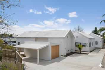 12&12A Blanc Road, Silverdale