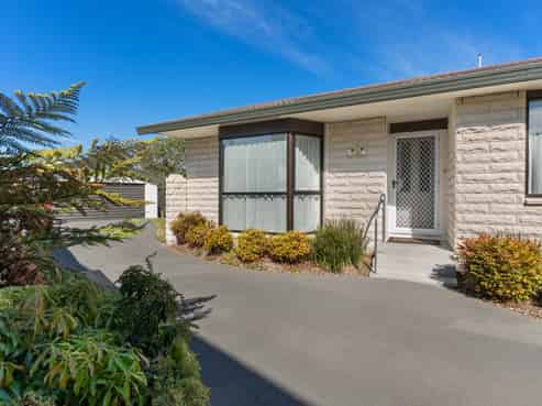 86 Royal Park Drive, Parklands