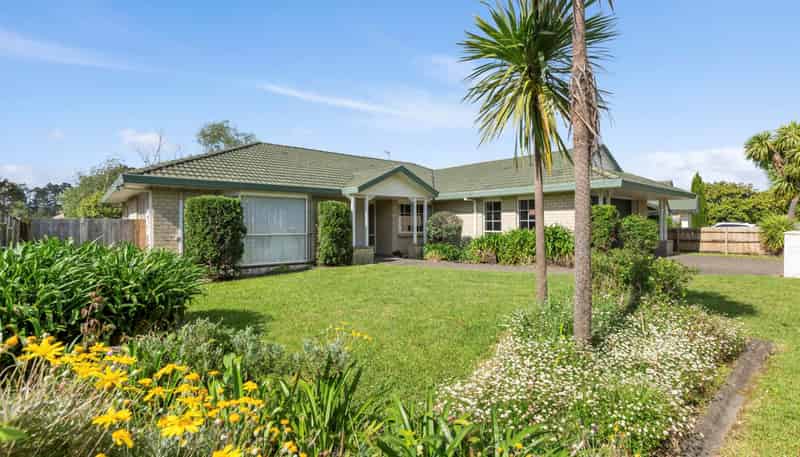 5 Frank Nobilo Drive, Golflands