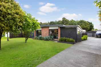 61 David Avenue, Hillpark