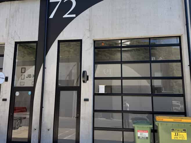 Unit with all the boxes ticked!