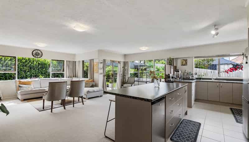 4/8 Yattendon Road, St Heliers