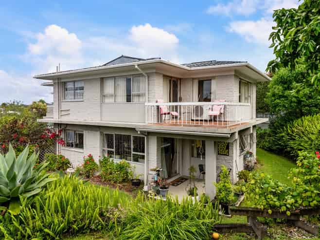 4/8 Yattendon Road, St Heliers