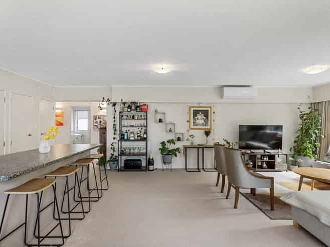 4/8 Yattendon Road, St Heliers