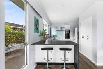 17 Roskilda Crescent, Taradale