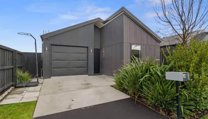 16 Billy T Lane, Rolleston
