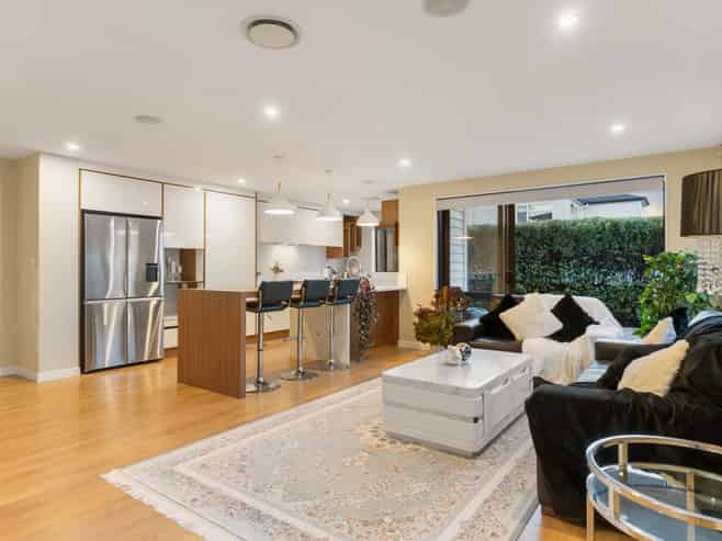 44 Kokowai Parade, Hobsonville