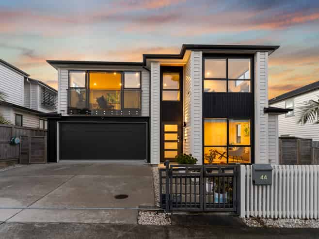 44 Kokowai Parade, Hobsonville