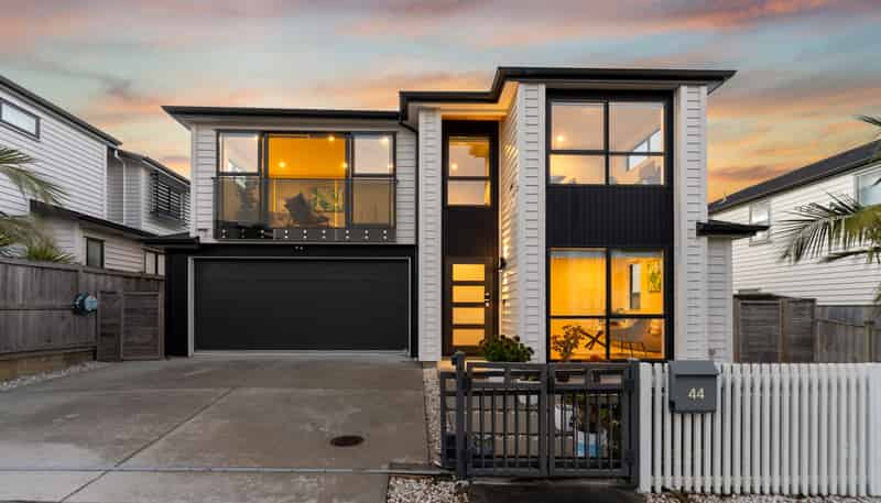 44 Kokowai Parade, Hobsonville