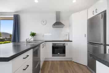 4 Hampshire Place, Stoke