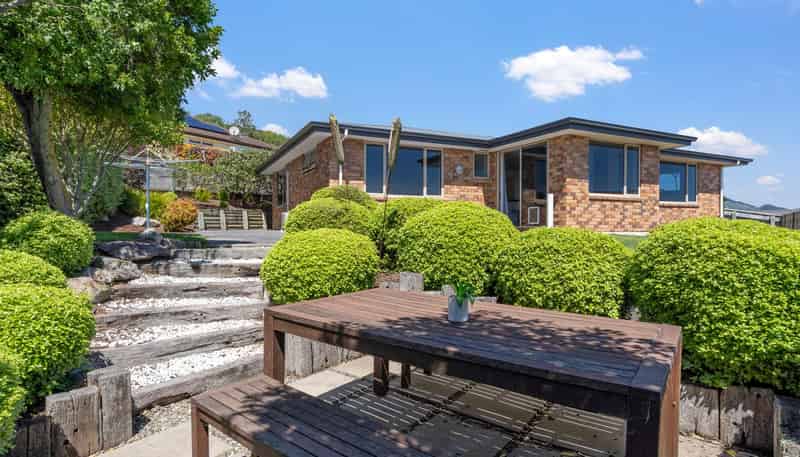 4 Hampshire Place, Stoke