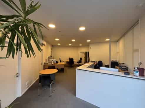 Tidy city-fringe office space with on-site parking