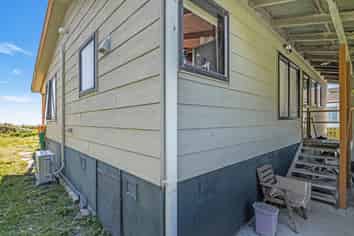 73 Pukehina Parade, Pukehina