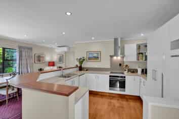 135A Lake Crescent, Hamilton Lake