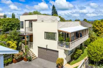 135A Lake Crescent, Hamilton Lake