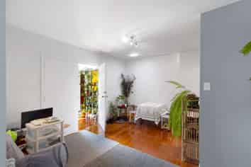 87 Pigeon Valley Road, Wakefield