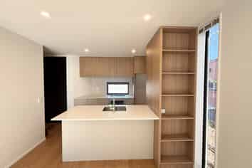 13/88 Holly Road, Saint Albans