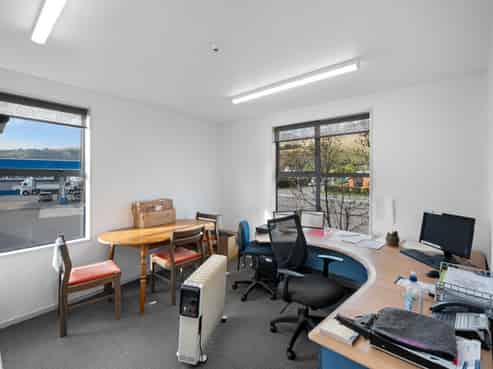 Add value opportunity – last warehouse left! 