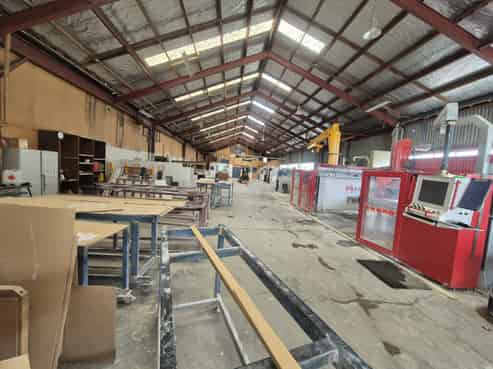 Main road workshop with office and yard