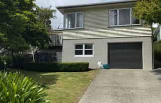 11 Huia Street, Tawa