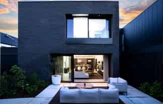 9 Hewitts Road, Merivale