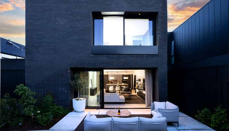 9 Hewitts Road, Merivale