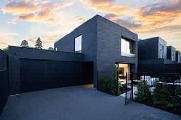 9 Hewitts Road, Merivale