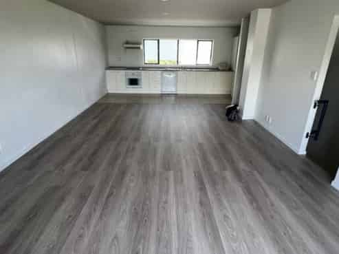 6 Ambrico Place, New Lynn