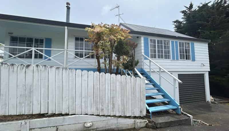 12 Coubray Place, Botany Downs