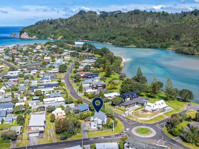 104 Kotuku Street, Whangamata