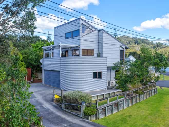 104 Kotuku Street, Whangamata
