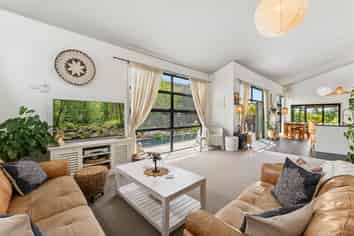 41 Coral Drive, Papamoa