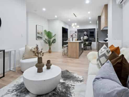 7-9/246 Wairau Road, Glenfield