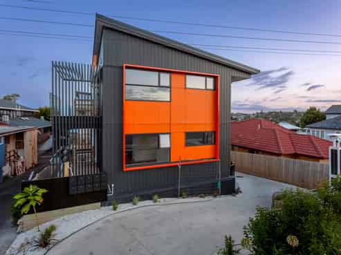 7-9/246 Wairau Road, Glenfield