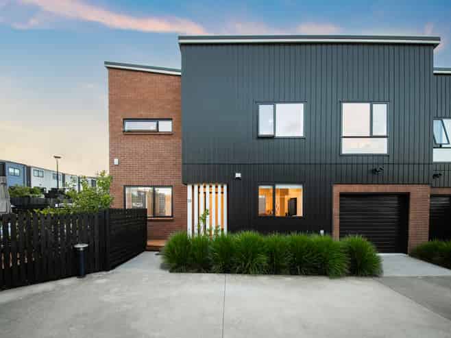 33 David Carnegie Road, Hobsonville