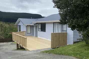 110 Taylor Terrace, Tawa