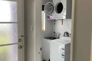 110 Taylor Terrace, Tawa