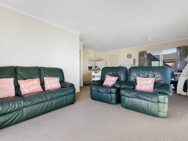 186 Ballintoy Park Drive, Welcome Bay