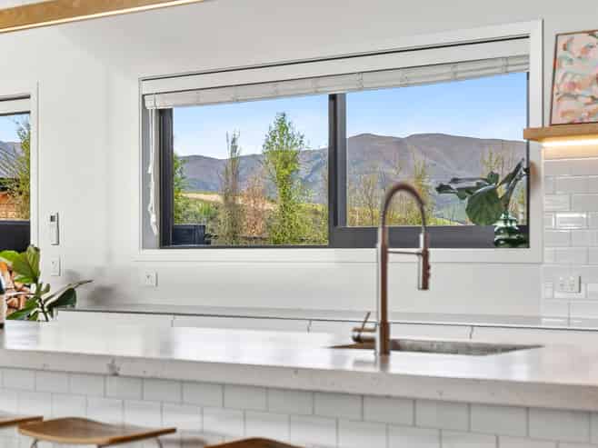 32 Cooper Crescent, Luggate