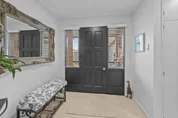 51 Kelvin Crescent, Allenton