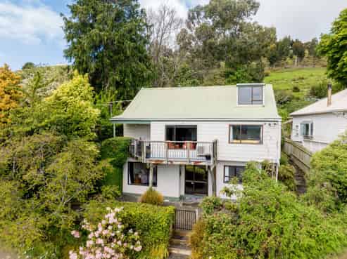99 Main South Road, East Taieri