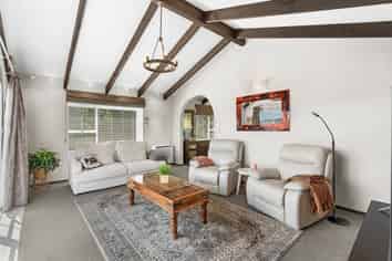 18 Townshend Crescent, Halswell