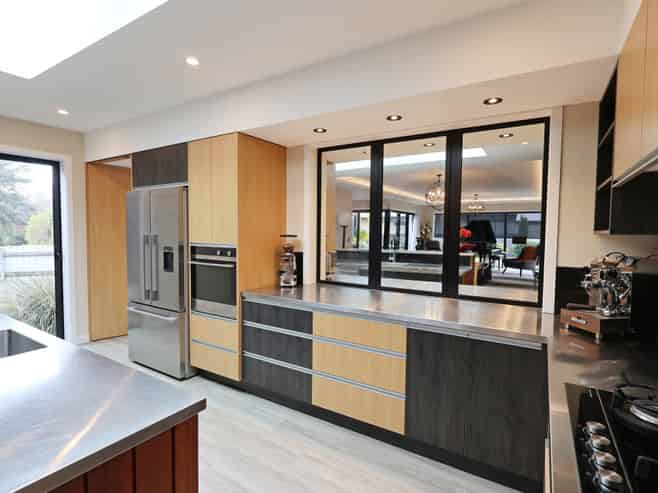 411 North Road, Waikiwi