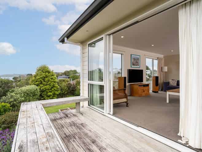 7 Waikowhai Place, Raglan