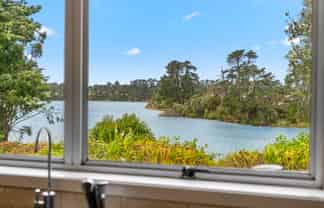 113 Sandspit Road, Waiuku