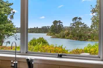 113 Sandspit Road, Waiuku