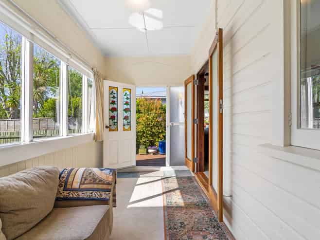 63 Bayswater Avenue, Bayswater